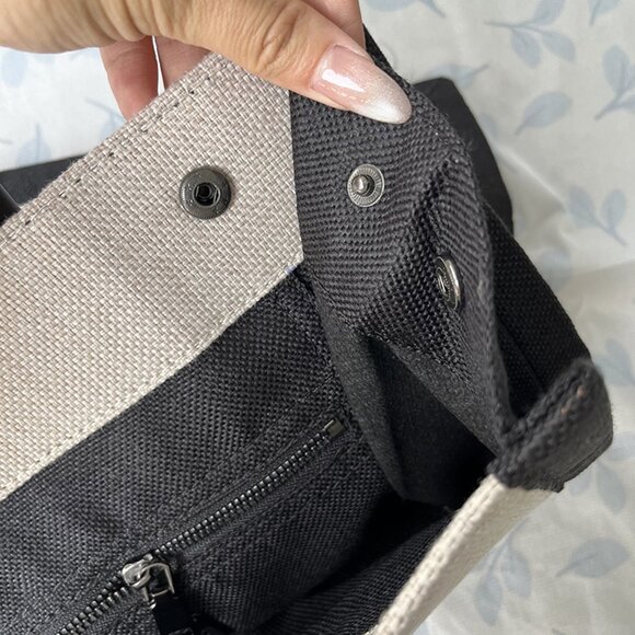 Yves Saint Laurent Vertical Left Bank Shopping Bag - Picture 6 of 6